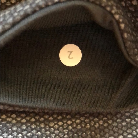 Lululemon leggings - Picture 2 of 4